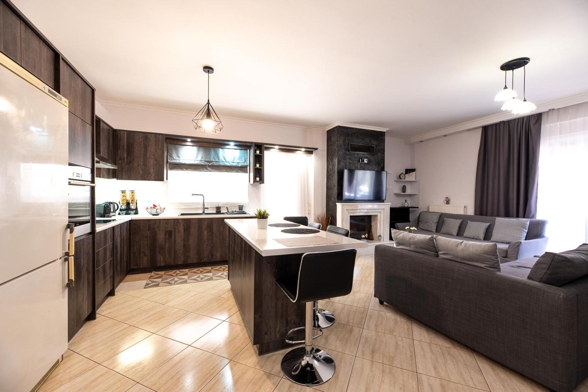 Sea And Airport Apartment Artemida  Exterior photo